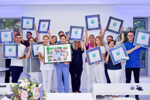 Practiculum Implantologii – Sezon IXA Certyfikaty Umiejętności Implantologicznych Instytutu Vivadental